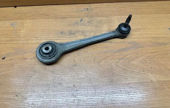 BMW 5 E39 Rear control arm 33322348886 2348886 33326768791