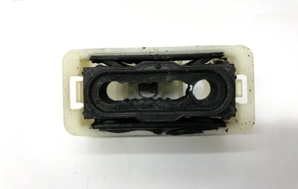 Peugeot 508 II Radiator mount bracket 9800613580