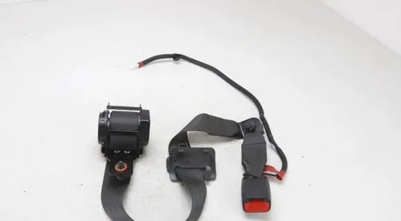 KIA Optima Middle seatbelt (rear) 