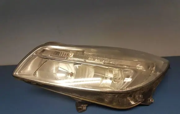 Opel Insignia A Headlight/headlamp 13226780