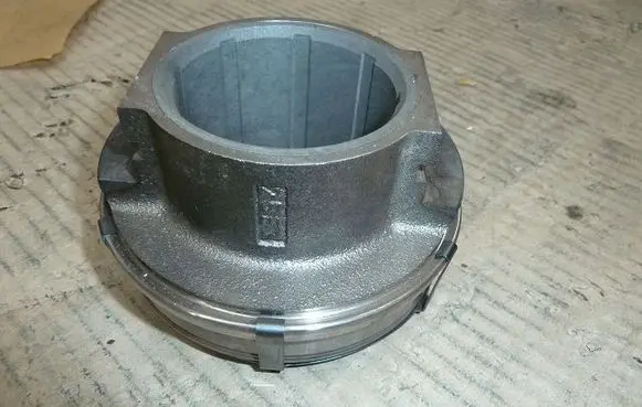 Renault Clio III Clutch slave cylinder 3151000752