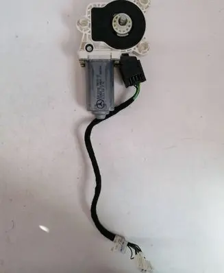 Mercedes-Benz C W203 Front door window regulator motor A2118201742 26043606 990595101