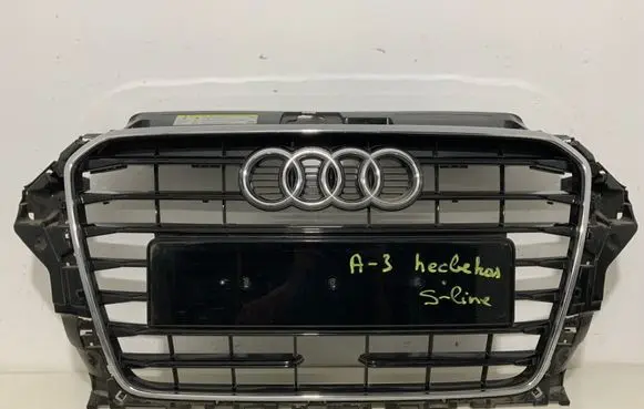 Audi A3 S3 8V Front bumper upper radiator grill 8V3853651A