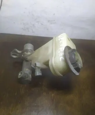 Opel Vectra C Master brake cylinder 320670692