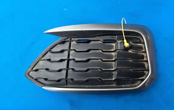 BMW 1 F20 F21 Front bumper lower grill 8060297