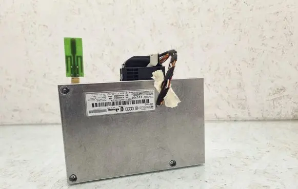 Audi A4 S4 B8 8K Bluetooth control unit module 8T0862335D