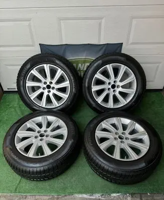 Jaguar F-Pace R18 alloy rim 