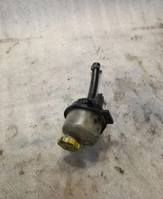Chrysler Pacifica Power steering fluid tank/reservoir