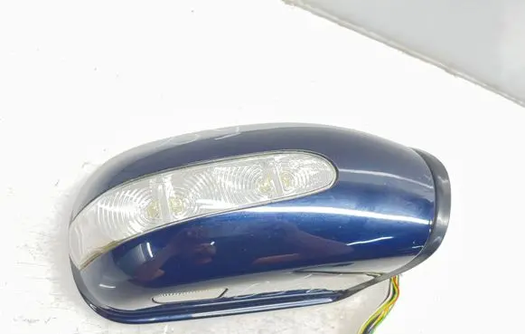 Mercedes-Benz E W211 Front door electric wing mirror 413133420