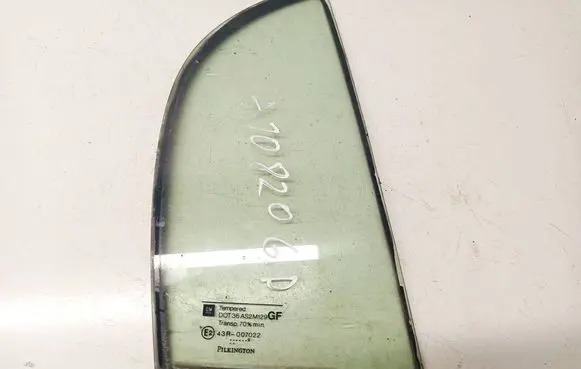 Opel Astra G Rear vent window glass AS2
