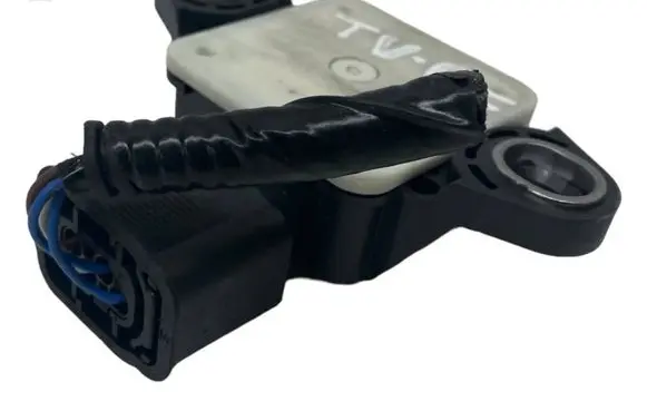 Toyota Avensis T270 ESP acceleration yaw rate sensor 891830F010