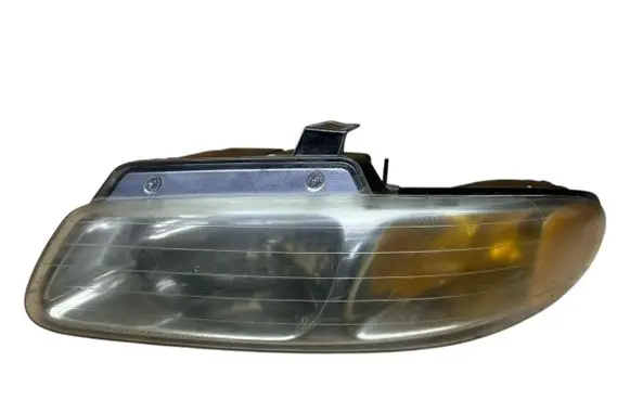Chrysler Voyager Headlight/headlamp 46536B