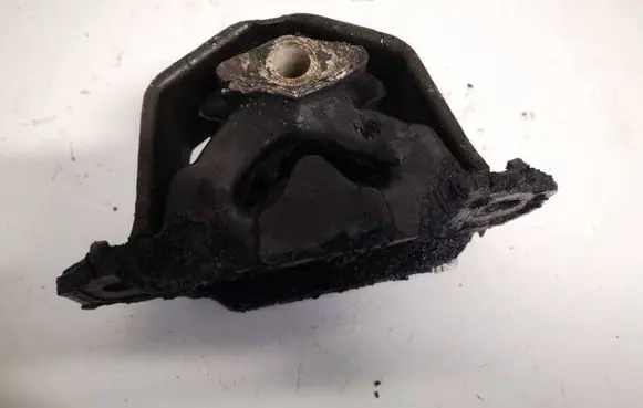 Chrysler Town Country II Engine mount bracket 