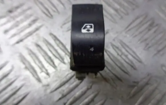 Renault Scenic II - Grand scenic II Quarter vent window switch 