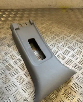 Honda CR-V (B) pillar trim (top) 84111