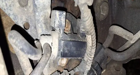 Opel Astra H Turbo solenoid valve 72190339