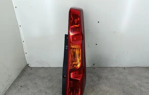 Nissan X-Trail T31 Rear/tail lights 22063929