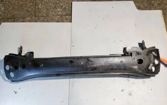 Volkswagen Multivan T5 Front bumper cross member 7H0807109