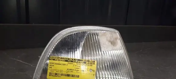 Volvo S40, V40 Front indicator light 30854654