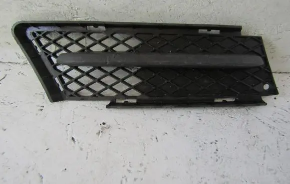 BMW 3 E90 E91 Front bumper lower grill 7154552