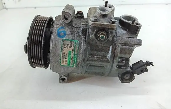 Volkswagen Golf V Air conditioning (A/C) compressor (pump) 1K0820803S