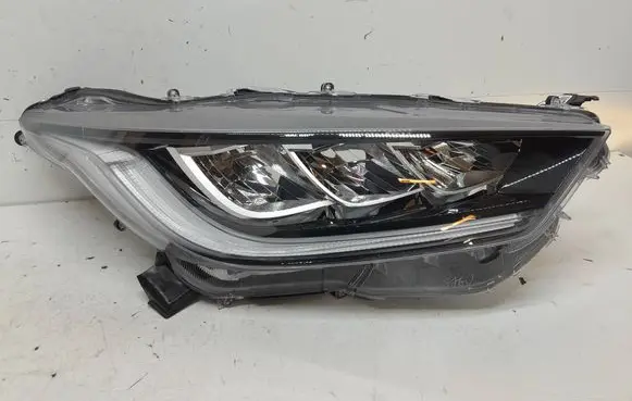 Toyota Yaris XP210 Headlight/headlamp 