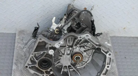 Suzuki Vitara (LY) Manual 5 speed gearbox SKRZYNIAZFBVIARA ZFB