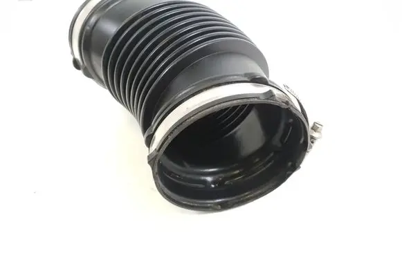 BMW M5 F90 Air intake hose/pipe 13717852383