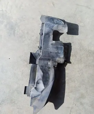 Audi Q7 4L Intercooler air guide/duct channel 4L0121283