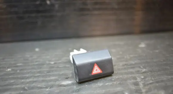 Skoda Superb B6 (3T) Hazard light switch 3T0953235D