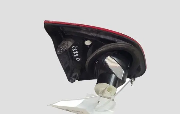 Nissan Qashqai Tailgate rear/tail lights 89503209