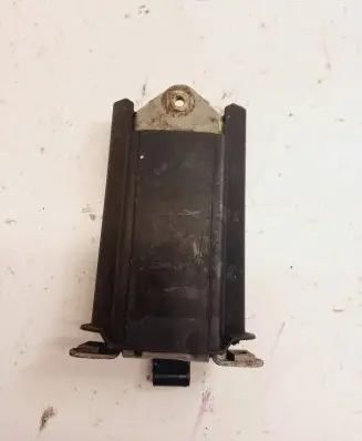 Mercedes-Benz E W124 Front door check strap stopper