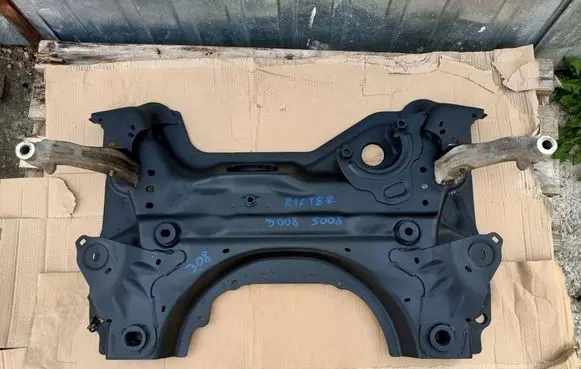 Peugeot 3008 II Front axle beam 