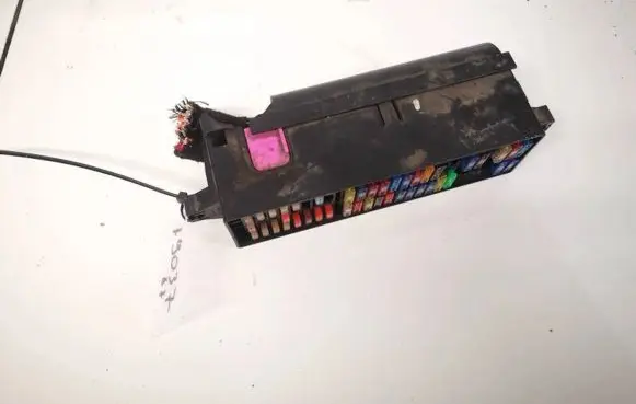 Skoda Fabia Mk2 (5J) Fuse box set 63593576