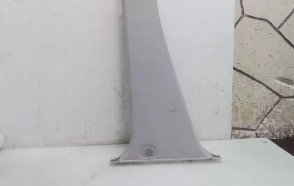 Mercedes-Benz B W245 (B) pillar trim (bottom) A1696920122