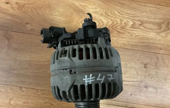 Citroen C5 Generator/alternator 9649846780