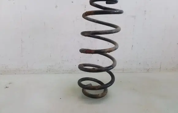Toyota Yaris Rear coil spring