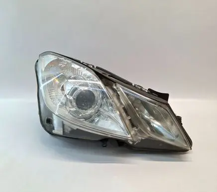 Mercedes-Benz E C207 W207 Headlight/headlamp A2078205061