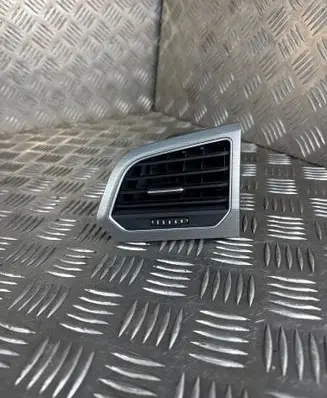 Volkswagen Golf Sportsvan Dashboard side air vent grill/cover trim 517819703 517819709