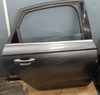Audi A6 S6 C7 4G Rear door