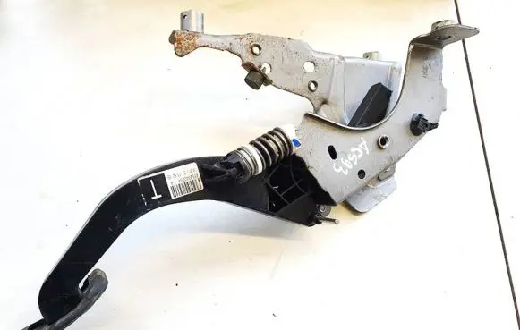 Clutch pedal