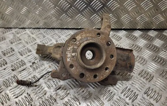 Opel Zafira B Front wheel hub