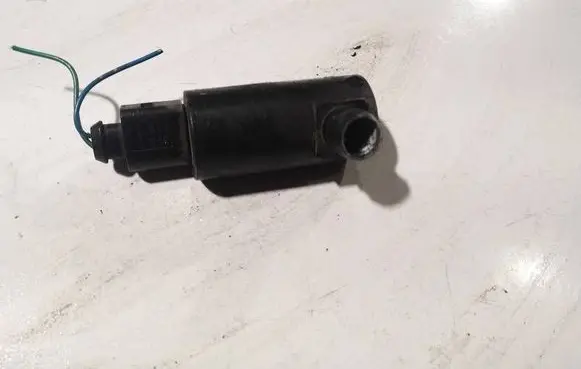 Toyota Yaris Windscreen/windshield washer pump