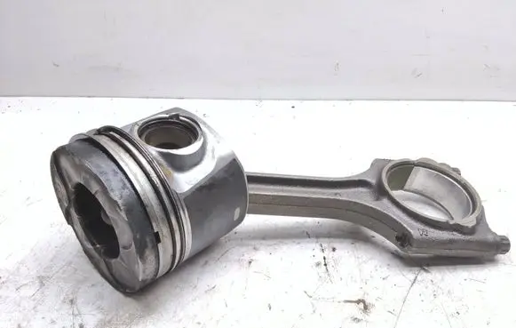 Volvo S60 Piston with connecting rod 81L183
