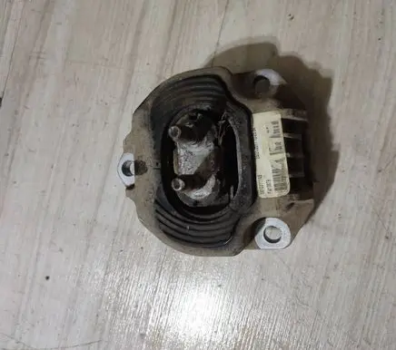 Jeep Grand Cherokee Gearbox mount 68103111AB PA10879