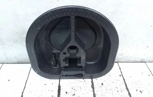 Ford Focus Tool box BM5117009BB