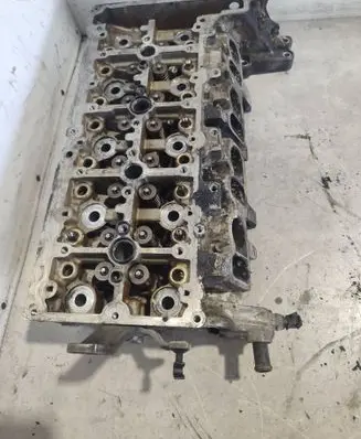 BMW 5 F10 F11 Engine head 85137090400