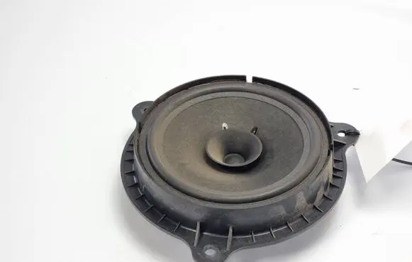 Nissan Note (E11) Front door speaker