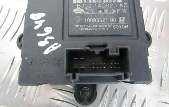 Jaguar XF Other control units/modules bj3214d620ac 1009352100