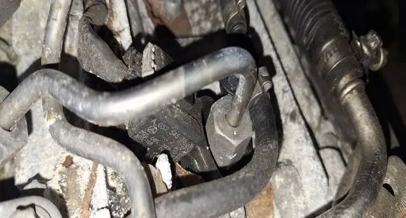 Jeep Grand Cherokee (WK) Fuel injector 0445115027